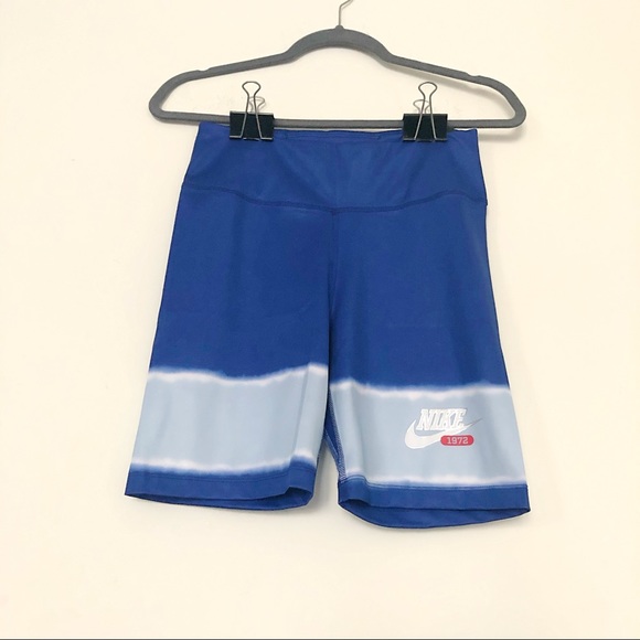 Nike One Dri-fit Mid-Rise Royal Blue Biker Shorts - Picture 6 of 12